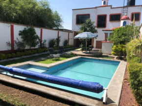 Отель Casa con Alberca Climatizada  Сан-Хуан-Дель-Рио